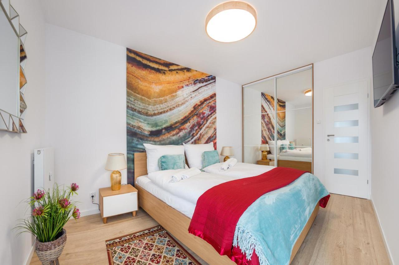 Apartamenty Sun & Snow Nadmorskie Tarasy Z Basenem Kołobrzeg Esterno foto