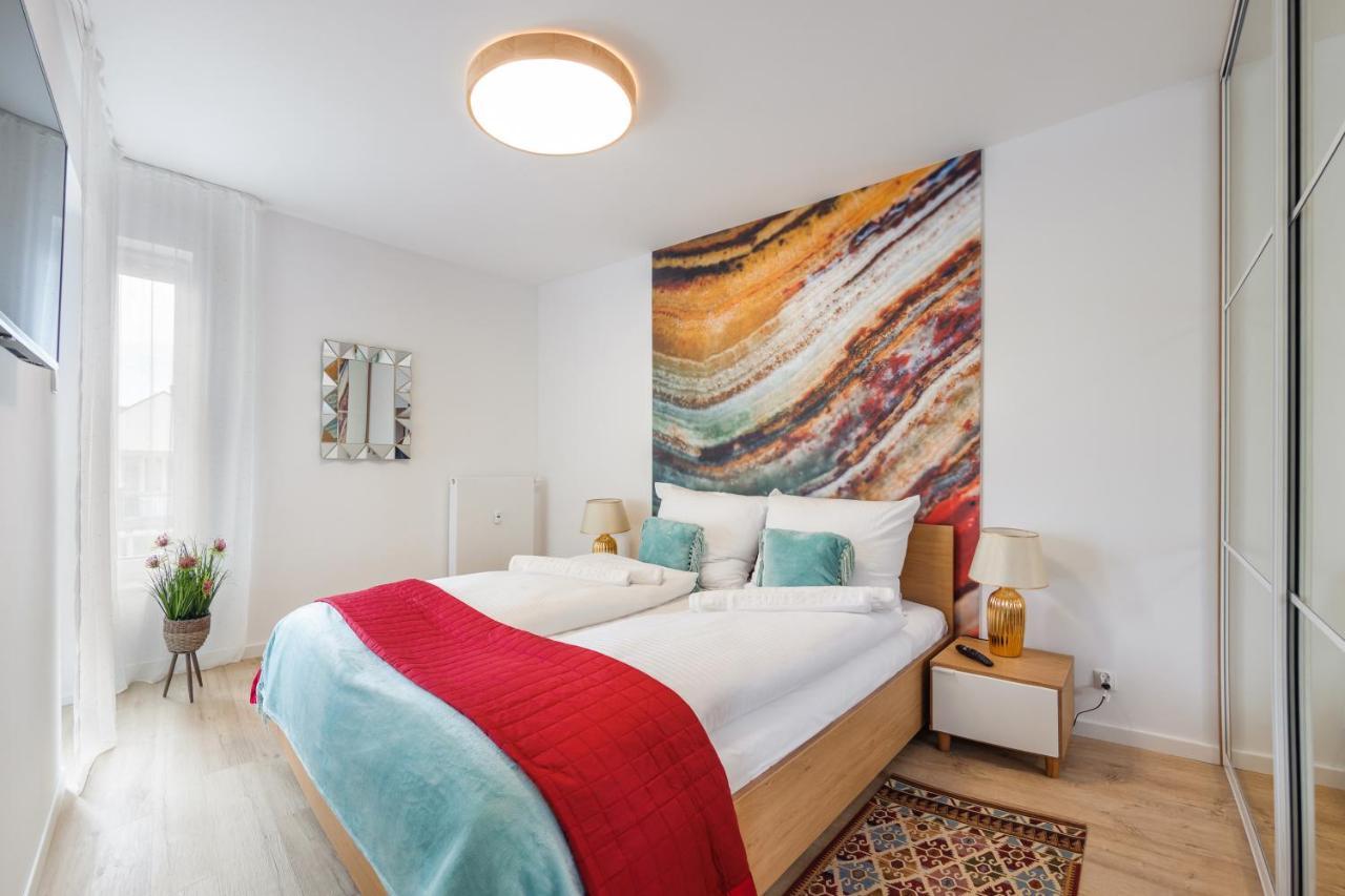 Apartamenty Sun & Snow Nadmorskie Tarasy Z Basenem Kołobrzeg Esterno foto