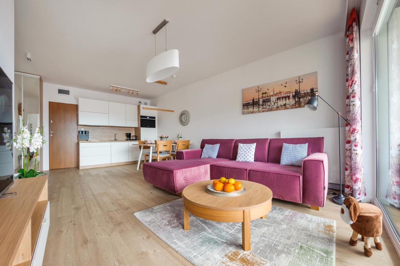 Apartamenty Sun & Snow Nadmorskie Tarasy Z Basenem Kołobrzeg Esterno foto